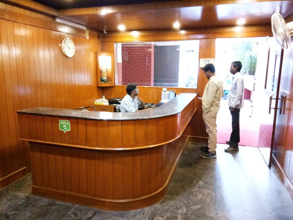 Hotel Telehaus International Bangalore Bagian luar foto