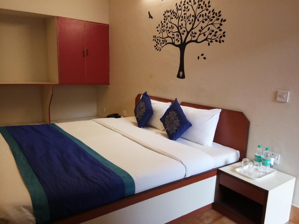Hotel Telehaus International Bangalore Bagian luar foto