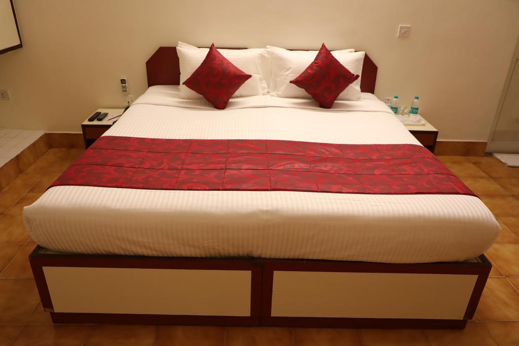 Hotel Telehaus International Bangalore Bagian luar foto
